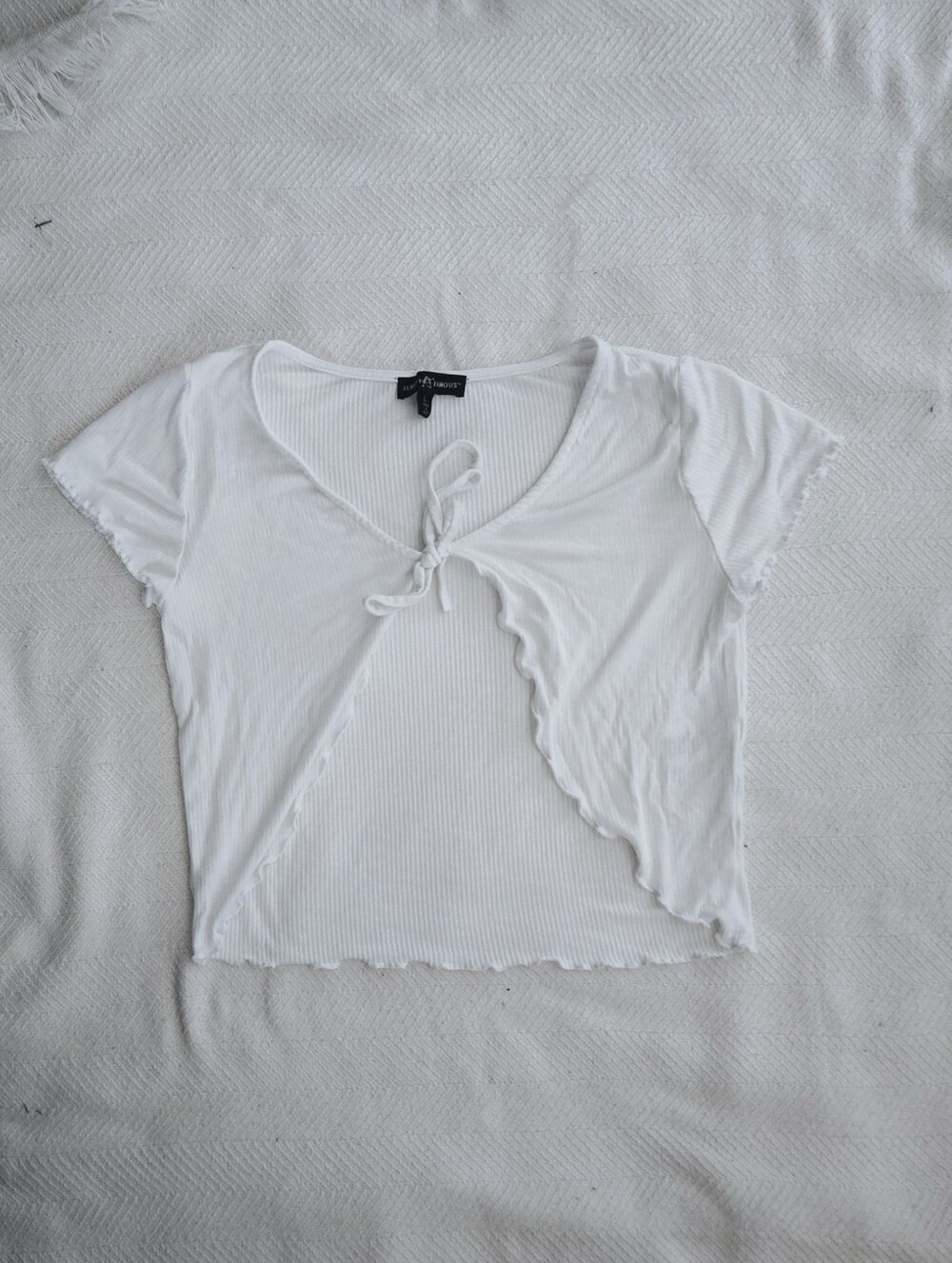 Almost Famous White Tie-Front Ribbed Crop Top